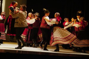 Traditional Hungarian Dances on Folk Show