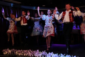 2841_Folk-Dance-Show-Budapest-Evening-Cruise-with-Dinner-628x418